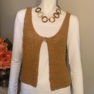 BB Dakota Caramel colored Loose Knit Vest Small